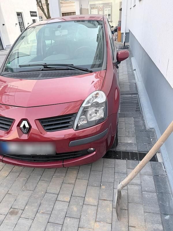 Gebraucht Renault Modus 65 PS (47 kW) 2007 Rot Van / Kleinbus