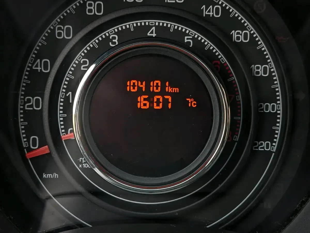 Gebraucht Fiat 500 85 PS (62 kW) 2011 Weiß Kleinwagen