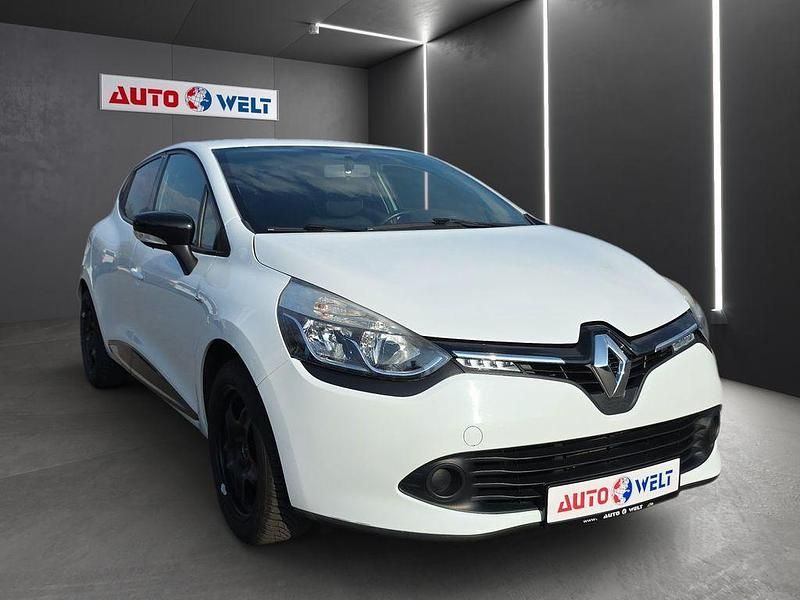 Gebraucht Renault Clio IV LIMITED 73 PS (53 kW) 2016 Weiß Limousine