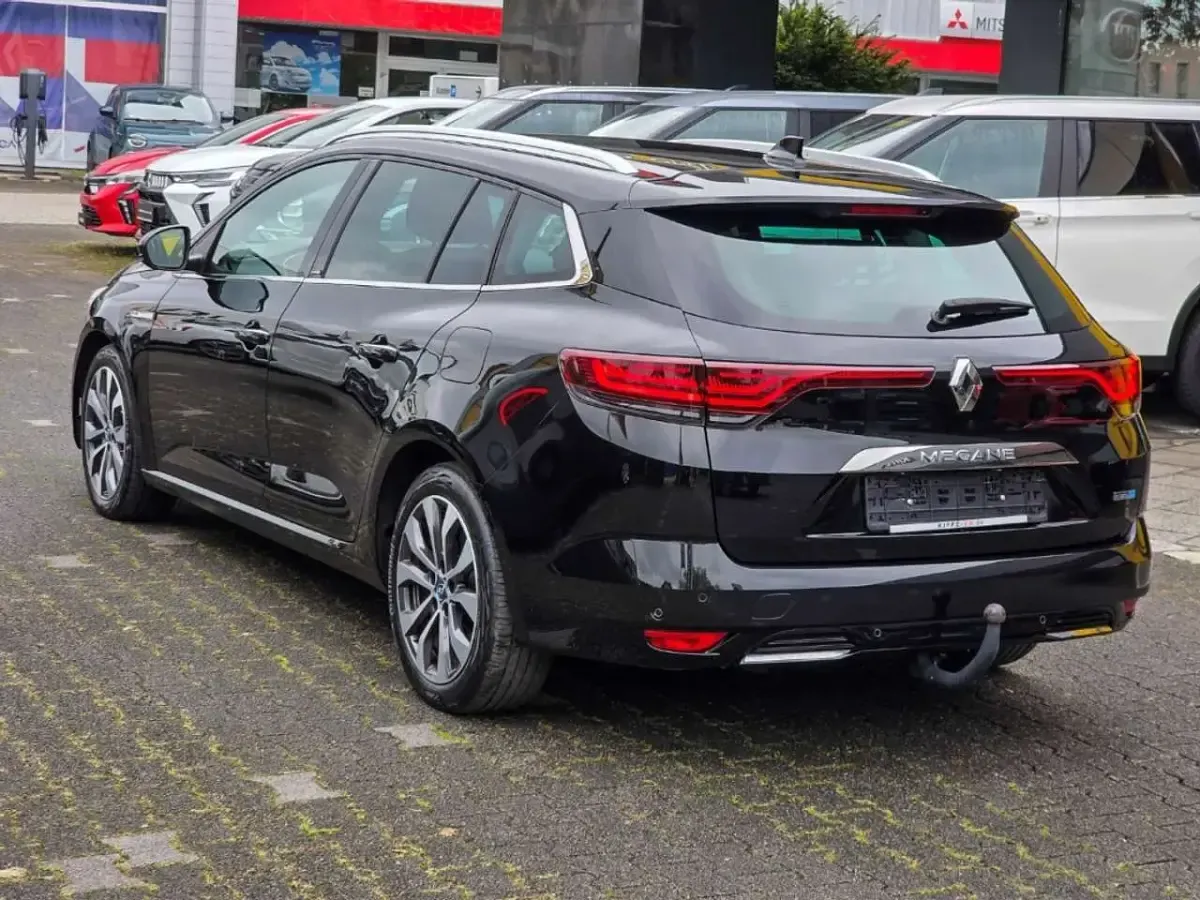 Używany Renault Megane E-Tech Intens 158 KM (116 kW) 2021 Czarny Kombi