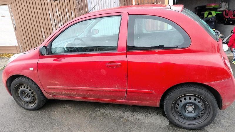 Rot Gebraucht 2006 Nissan Micra Kleinwagen | 1.500 € (Guter Preis) - Bild 1/4