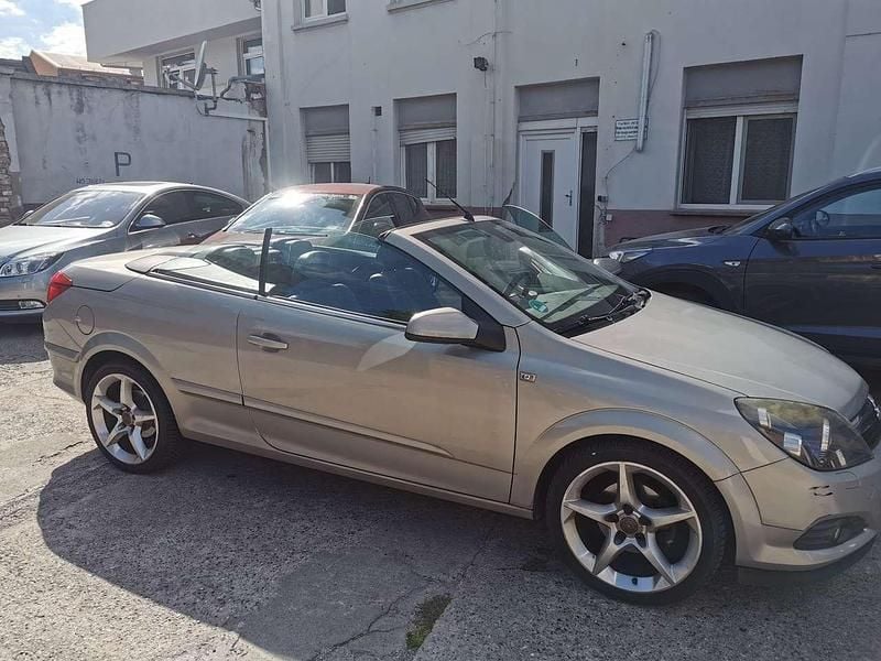 Beige Gebraucht 2007 Opel Astra Cabriolet Cosmo Cabrio | 3.500 € (Guter Preis) - Bild 1/4