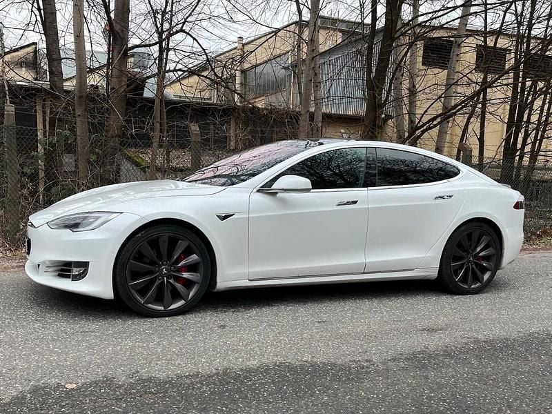 Gebraucht Tesla Model S 567 kW (772 PS) 2017 Weiß Kleinwagen