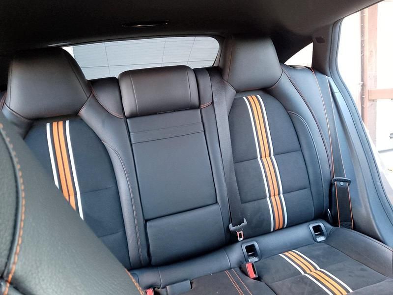 Gebraucht Mercedes 250 211 PS (155 kW) 2015 Silber Kombi