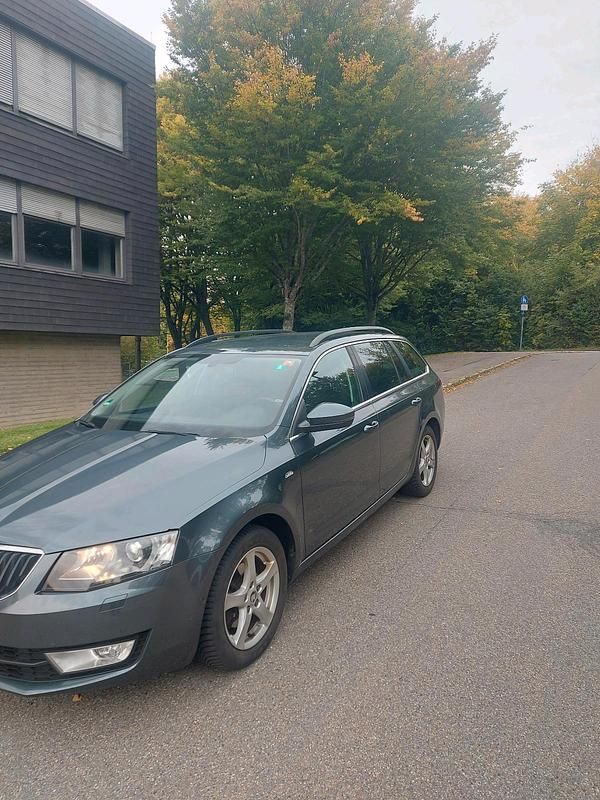 Gebraucht Skoda Octavia 2015 Grau Kombi