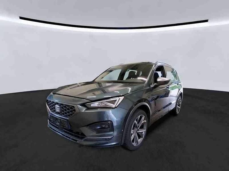 "camouflage" grün Gebraucht 2022 Seat Tarraco 4Drive SUV | 21.200 € (Guter Preis) - Bild 1/4
