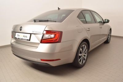 Gebraucht Skoda Octavia Drive 150 PS (110 kW) 2017 Beige metallic Limousine