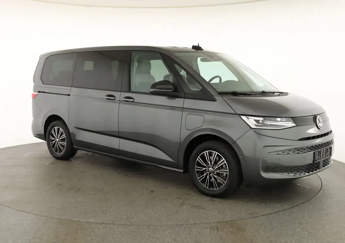 Neu VW Multivan Business 245 PS (180 kW) 2026 Indiumgrau metallic Van / Kleinbus
