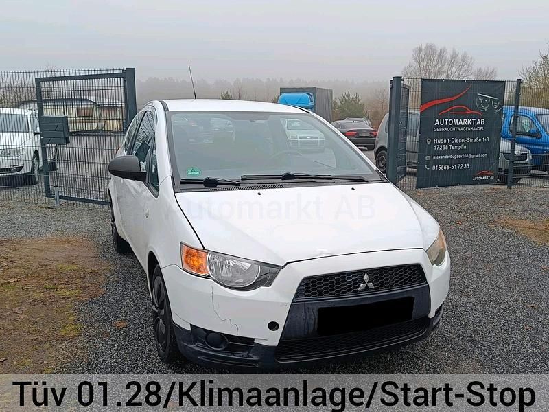 Gebraucht Mitsubishi Colt 96 PS (70 kW) 2009 Weiß Kleinwagen
