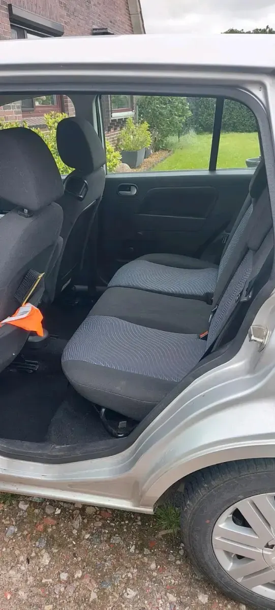 Gebraucht Ford Fusion 80 PS (58 kW) 2006 Silber Kleinwagen