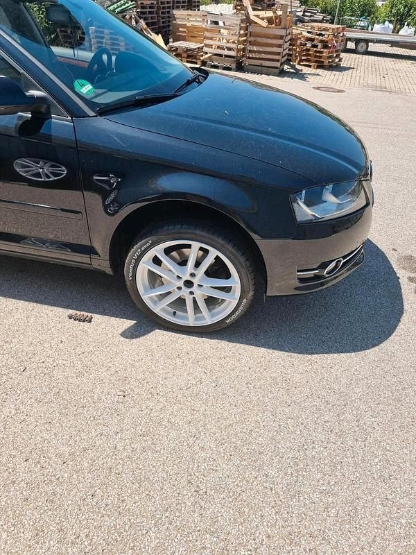 Gebraucht Audi A3 Performance 200 PS (147 kW) 2012 Schwarz Kleinwagen