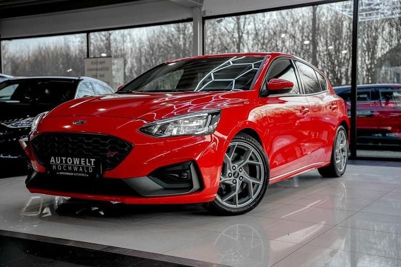 Gebraucht Ford Focus ST 190 PS (139 kW) 2020 Rot Limousine