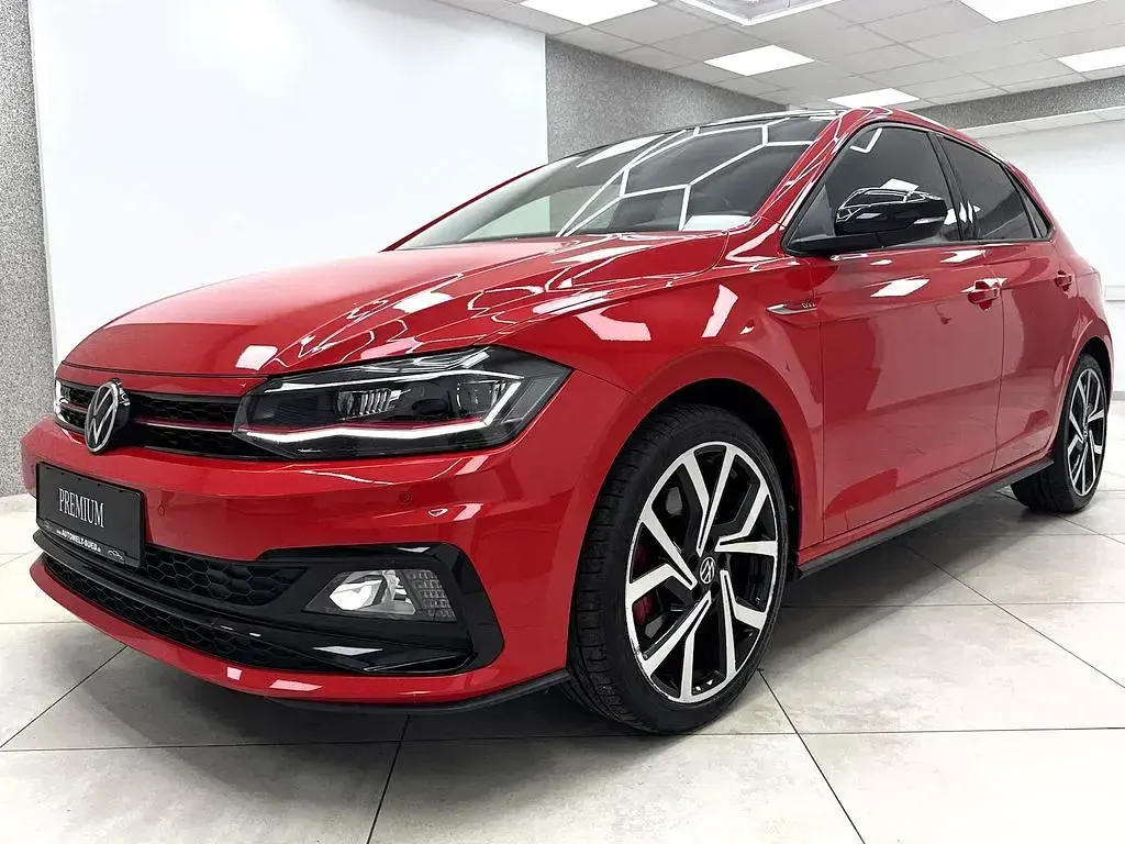 Gebraucht VW Polo Select 207 PS (152 kW) 2022 Flashrot Kleinwagen