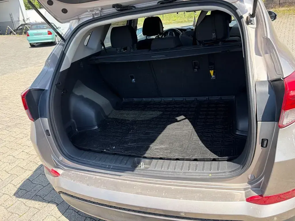 Gebraucht Hyundai Tucson Style 177 PS (130 kW) 2015 Gold SUV