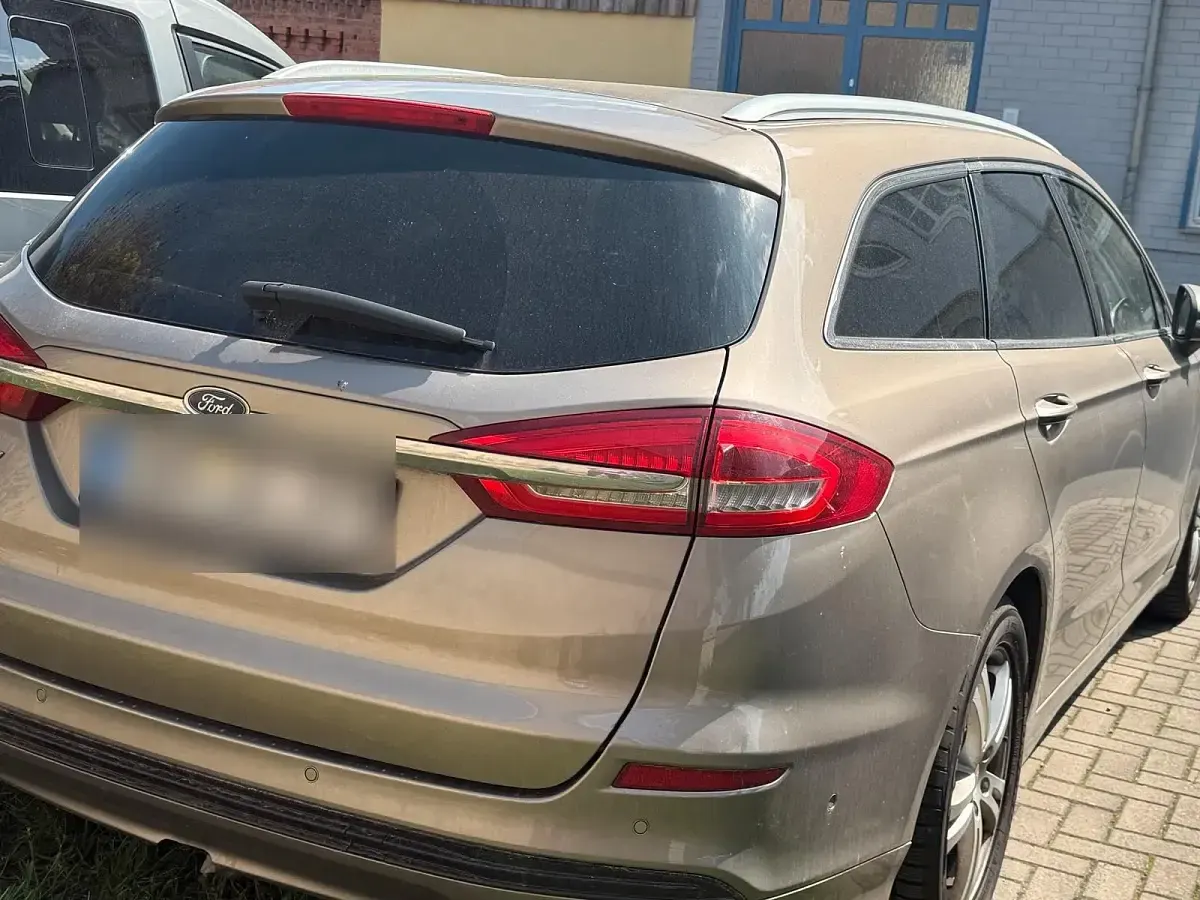 Używany Ford Mondeo Vignale 150 KM (110 kW) 2018 Beżowy Kombi