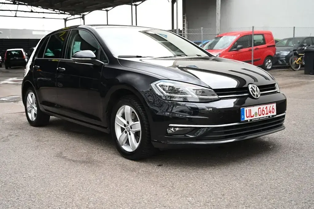 Gebraucht VW Golf VII Highline 150 PS (110 kW) 2018 Schwarz Limousine