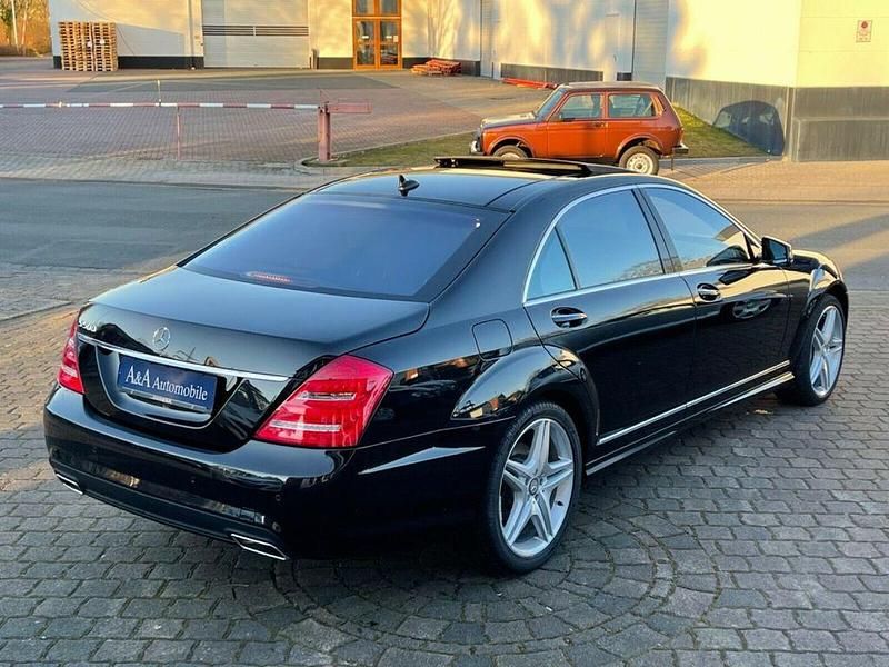 Gebraucht Mercedes S500 435 PS (319 kW) 2013 Schwarz Limousine