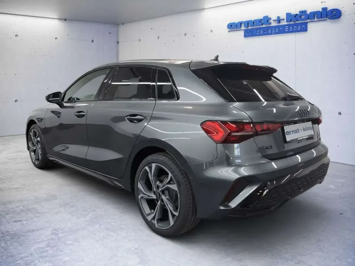 Neu Audi A3 S-Line 204 PS (150 kW) 2026 Daytona gray pearl effect Kombi
