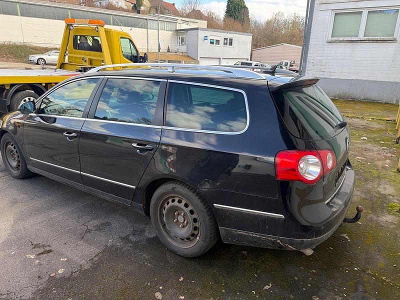Gebraucht VW Passat Highline 140 PS (102 kW) 2007 Schwarz Kombi