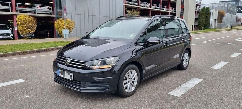 Gebraucht VW Touran Comfortline 116 PS (85 kW) 2015 Schwarz Van / Kleinbus