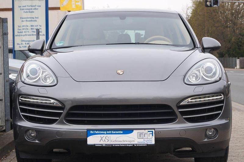 Gebraucht Porsche Cayenne 245 PS (180 kW) 2011 Grau SUV