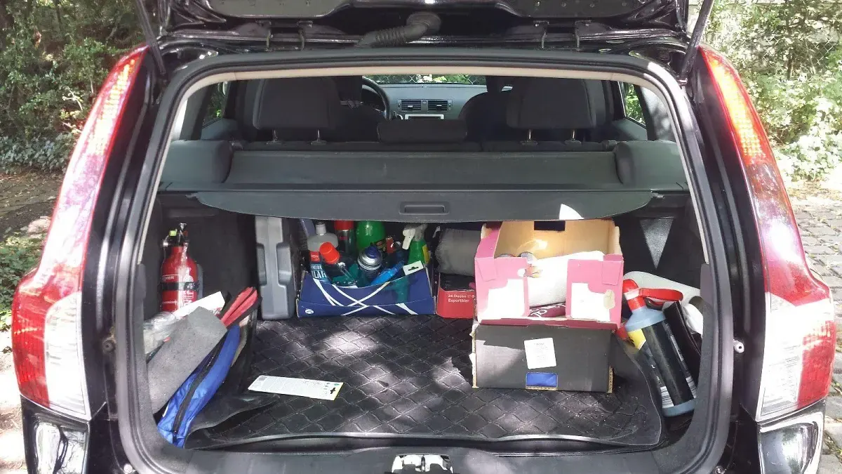 Gebraucht Volvo V50 109 PS (80 kW) 2010 Schwarz Kombi