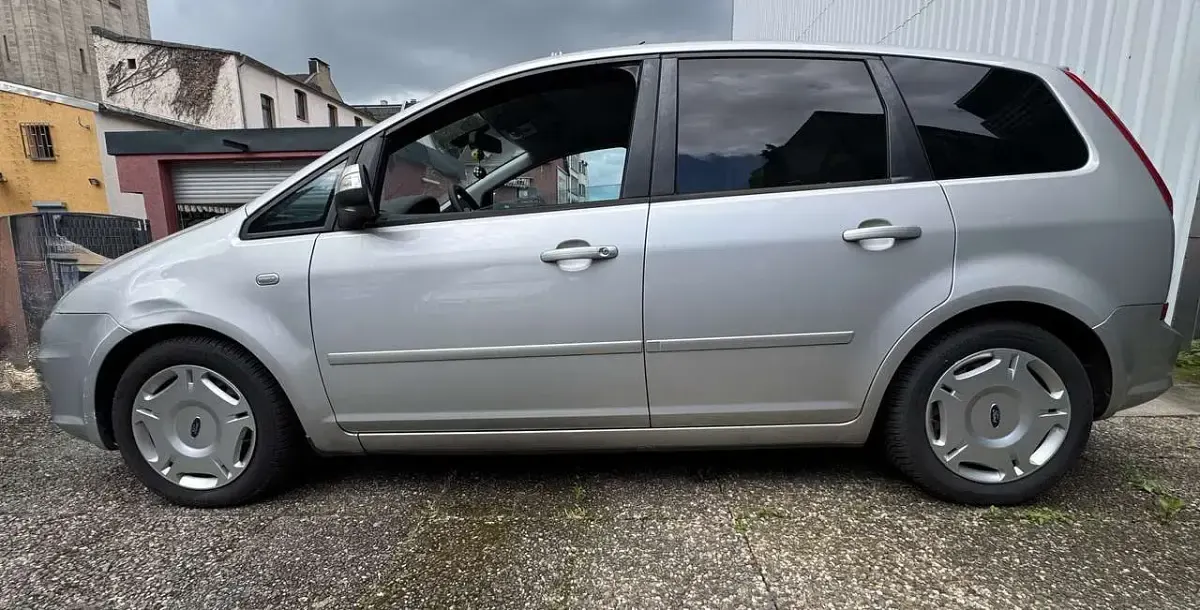 Gebraucht Ford C-MAX Titanium 125 PS (91 kW) 2010 Polarsilber metallic Van / Kleinbus