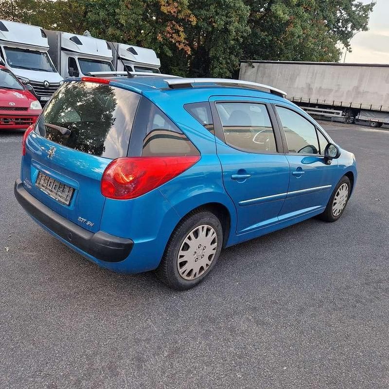 Gebraucht Peugeot 207 Premium 95 PS (69 kW) 2012 Kombi