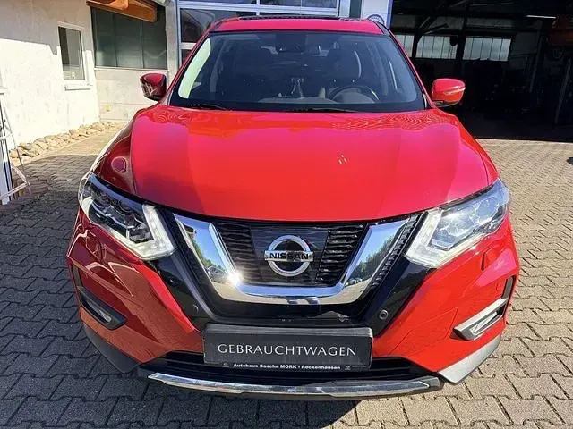 Gebraucht Nissan X-Trail Acenta 163 PS (119 kW) 2018 Solid red (s) SUV