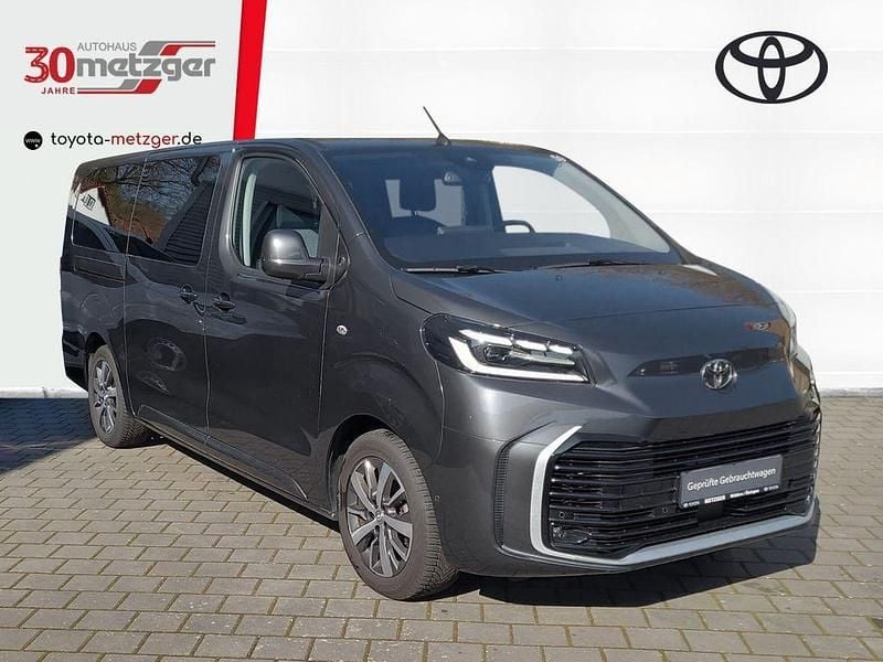 Gebraucht Toyota Proace Verso Team 178 PS (130 kW) 2024 Grau Kombi