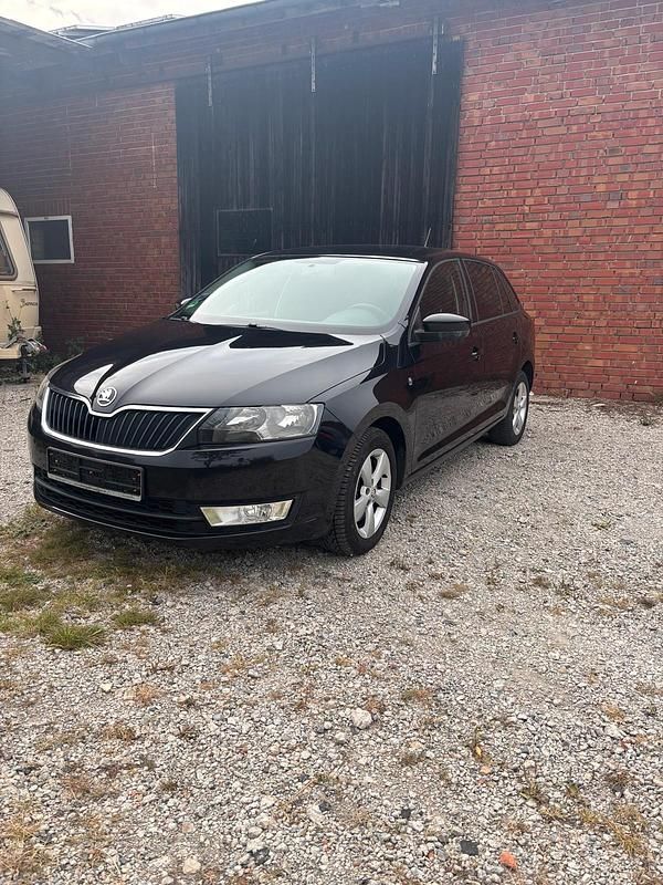Schwarz Gebraucht 2014 Skoda Rapid Kombi | 5.999 € (Fairer Preis) - Bild 1/4