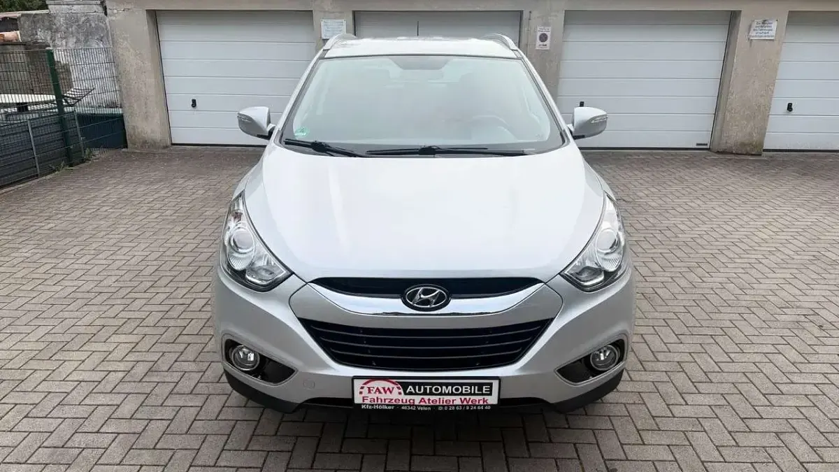 Gebraucht Hyundai ix35 Edition 136 PS (100 kW) 2013 Silber SUV