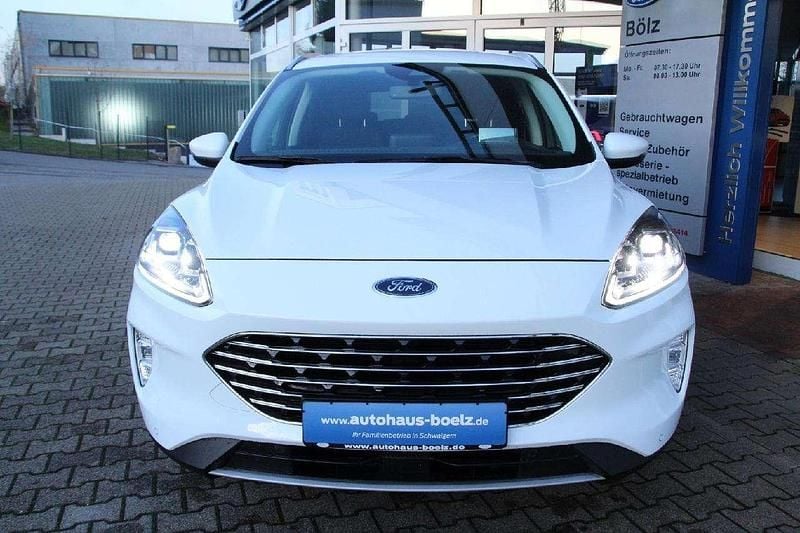 Gebraucht Ford Kuga Titanium 152 PS (111 kW) 2021 Frost weiß SUV