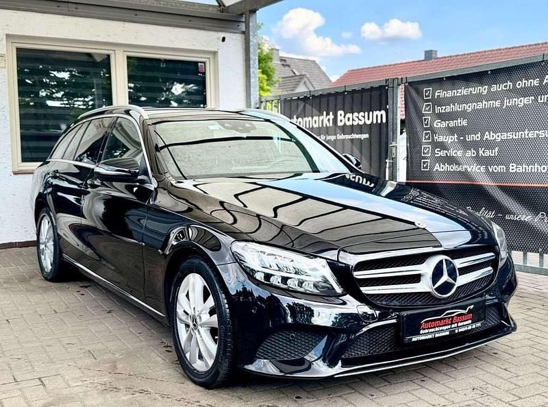 Gebraucht Mercedes C220 Avantgarde 194 PS (142 kW) 2019 Schwarz Kombi