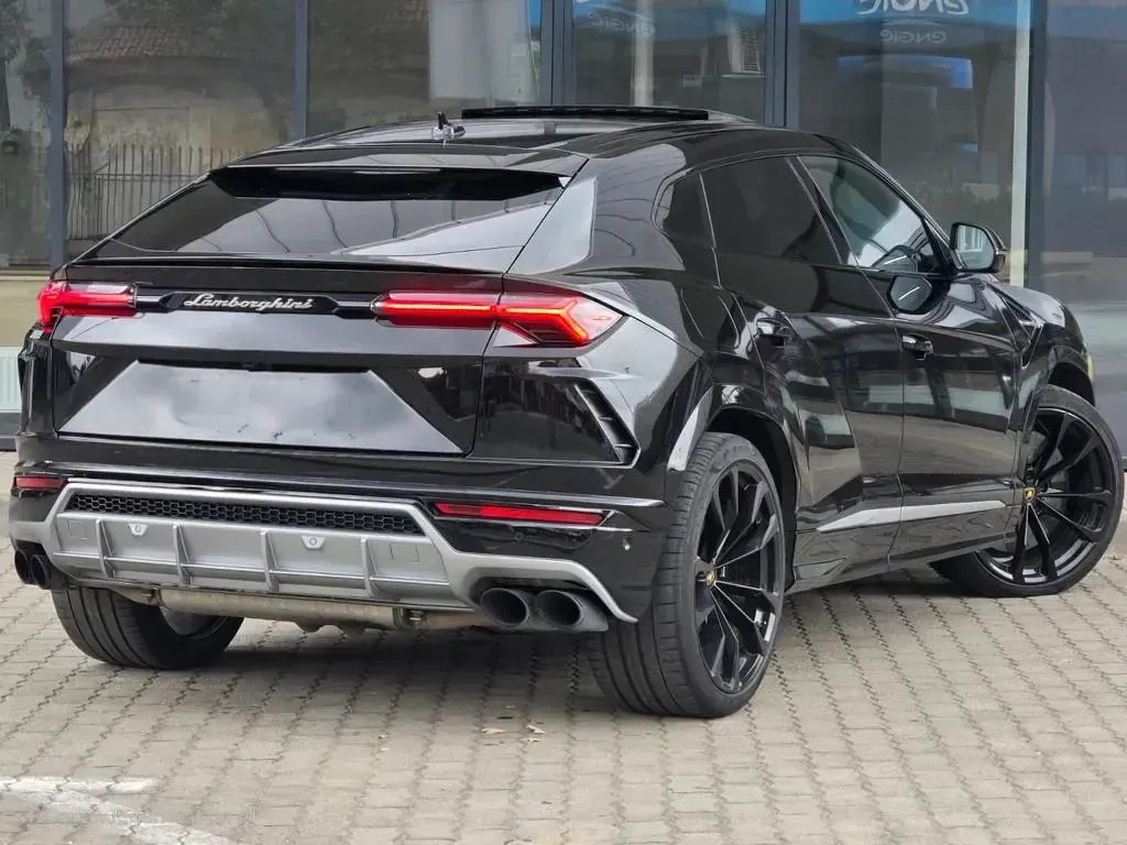Usata Lamborghini Urus 650 CV (478 kW) 2020 Nero SUV