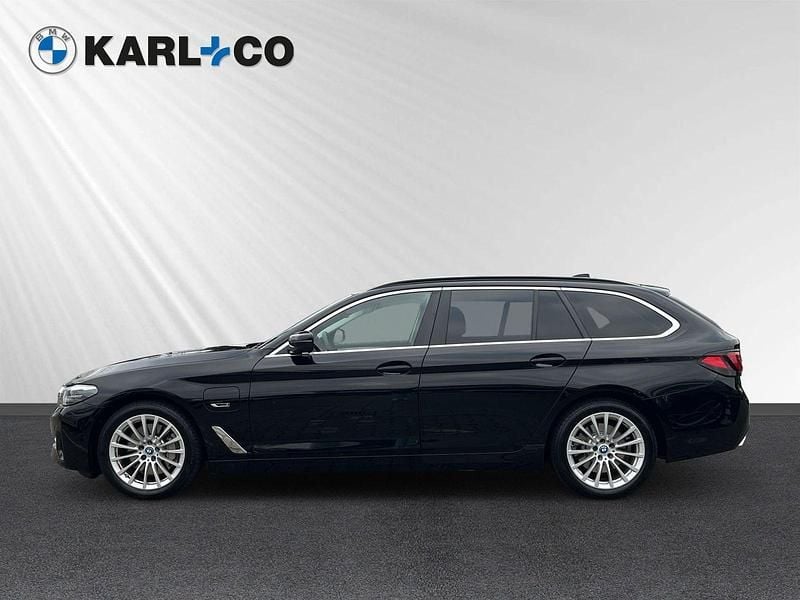 Gebraucht BMW 530e Sport Line 292 PS (214 kW) 2022 Schwarz ii Kombi