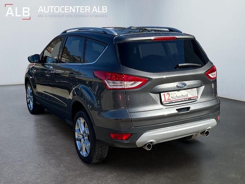 Gebraucht Ford Kuga 150 PS (110 kW) 2016 Grau SUV