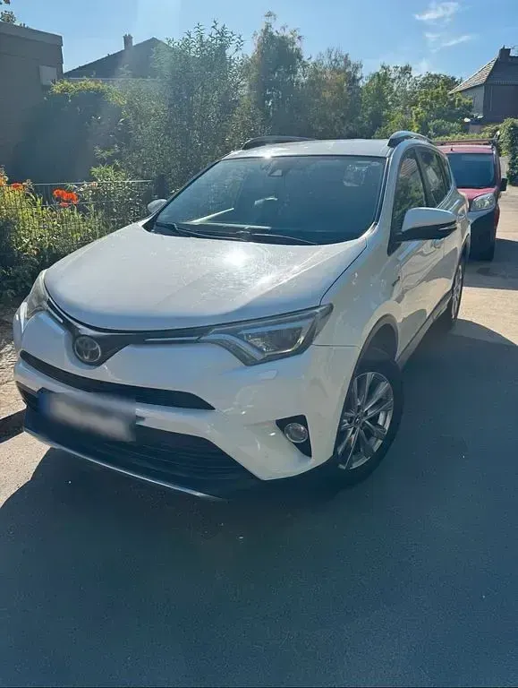 Gebraucht Toyota RAV4 Executive 197 PS (144 kW) 2018 Weiß SUV