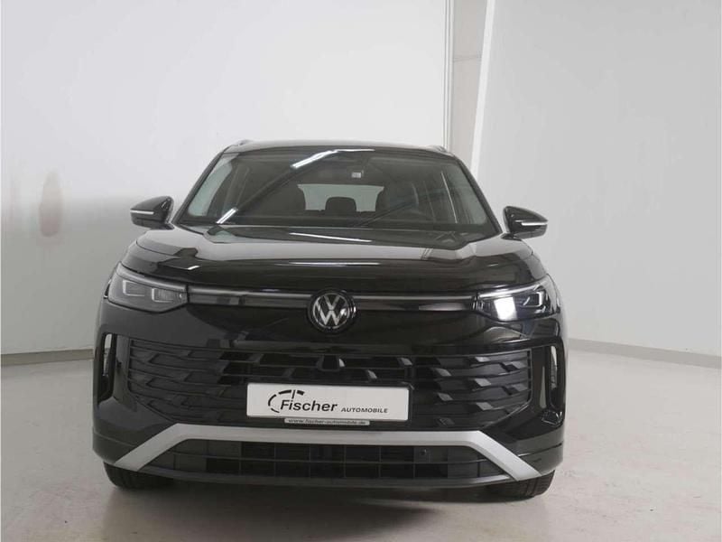 Gebraucht VW Tayron Life 150 PS (110 kW) 2025 Grenadillschwarz metallic SUV