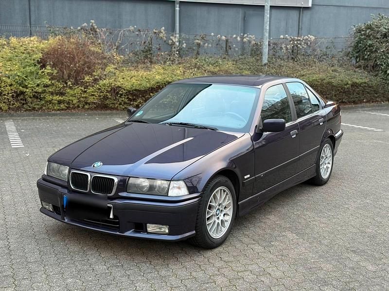 Violet Gebraucht 1997 BMW 320 M Sport Limousine | 6.900 € (Guter Preis) - Bild 1/4
