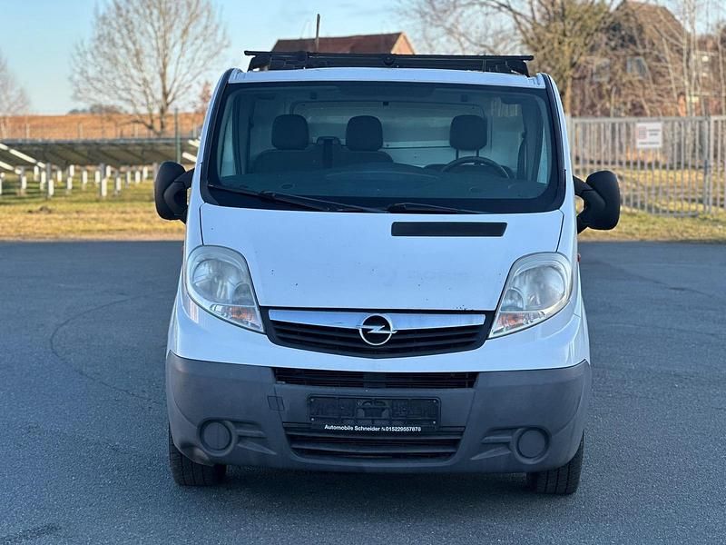 Gebraucht Opel Vivaro 114 PS (83 kW) 2012 Weiß Van / Kleinbus