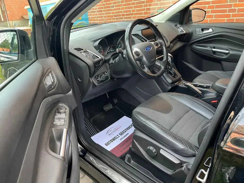 Gebraucht Ford Kuga Titanium 182 PS (133 kW) 2016 Schwarz SUV