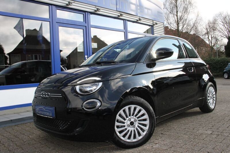 Schwarz uni Gebraucht 2022 Fiat 500e Action Kleinwagen | 12.900 € (Guter Preis) - Bild 1/4