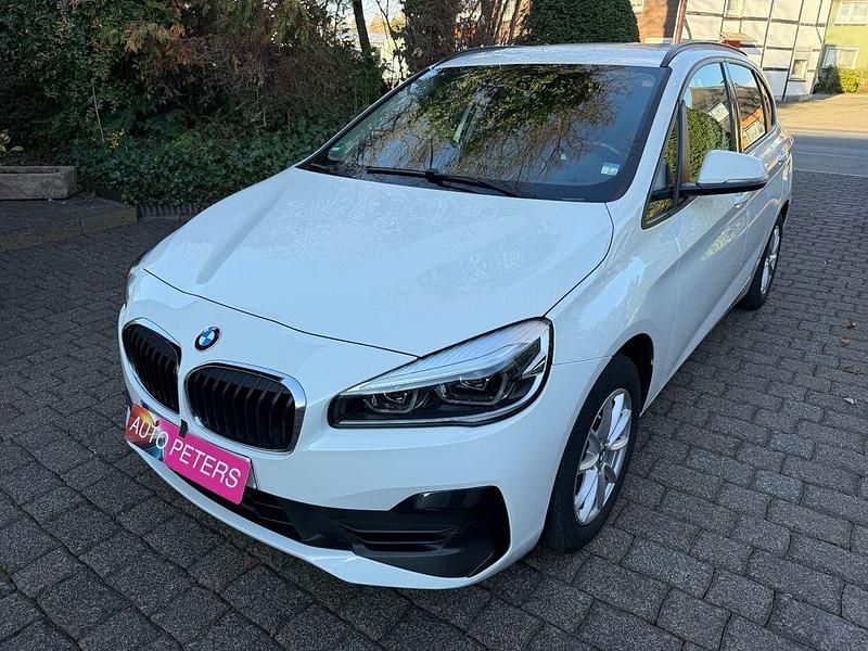 Gebraucht BMW 218 Active Tourer Advantage 140 PS (102 kW) 2019 Weiß Van / Kleinbus