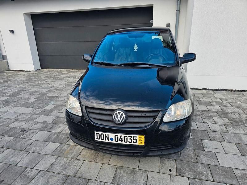 Gebraucht VW Fox 54 PS (39 kW) 2006 Schwarz Kleinwagen