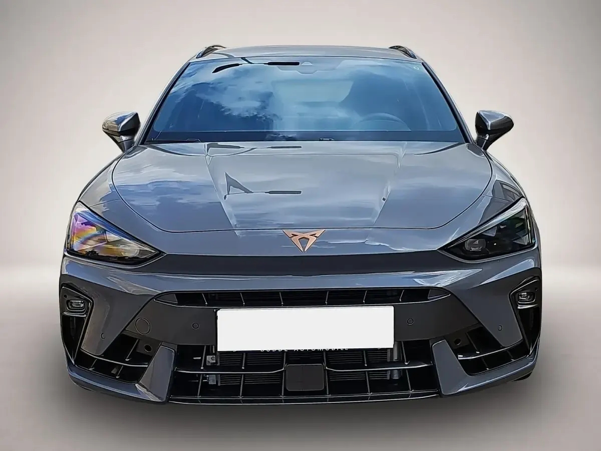 Neu Cupra Leon VZ 333 PS (244 kW) 2025 Grau