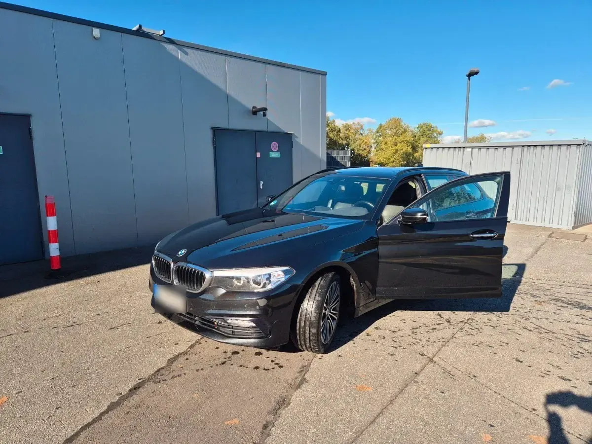 Używany BMW 530 Shadowline 265 KM (194 kW) 2018 Czarny Kombi