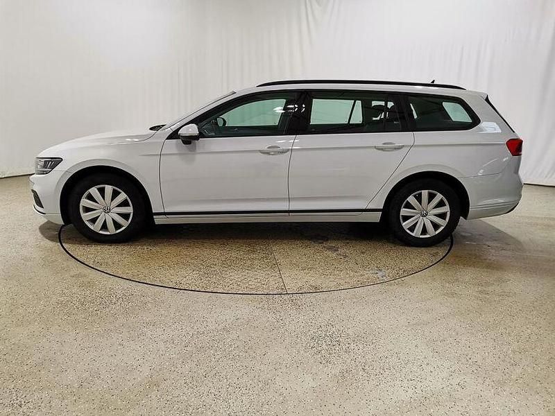 Usado VW Passat Conceptline 150 HP (110 kW) 2022 Branco Carrinha
