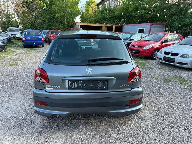 Gebraucht Peugeot 206 Basis 60 PS (44 kW) 2010 Grau Limousine