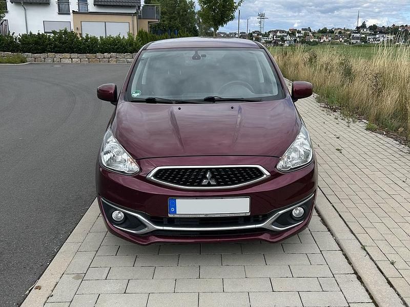 Gebraucht Mitsubishi Space Star Edition 71 PS (52 kW) 2016 Rot Kleinwagen